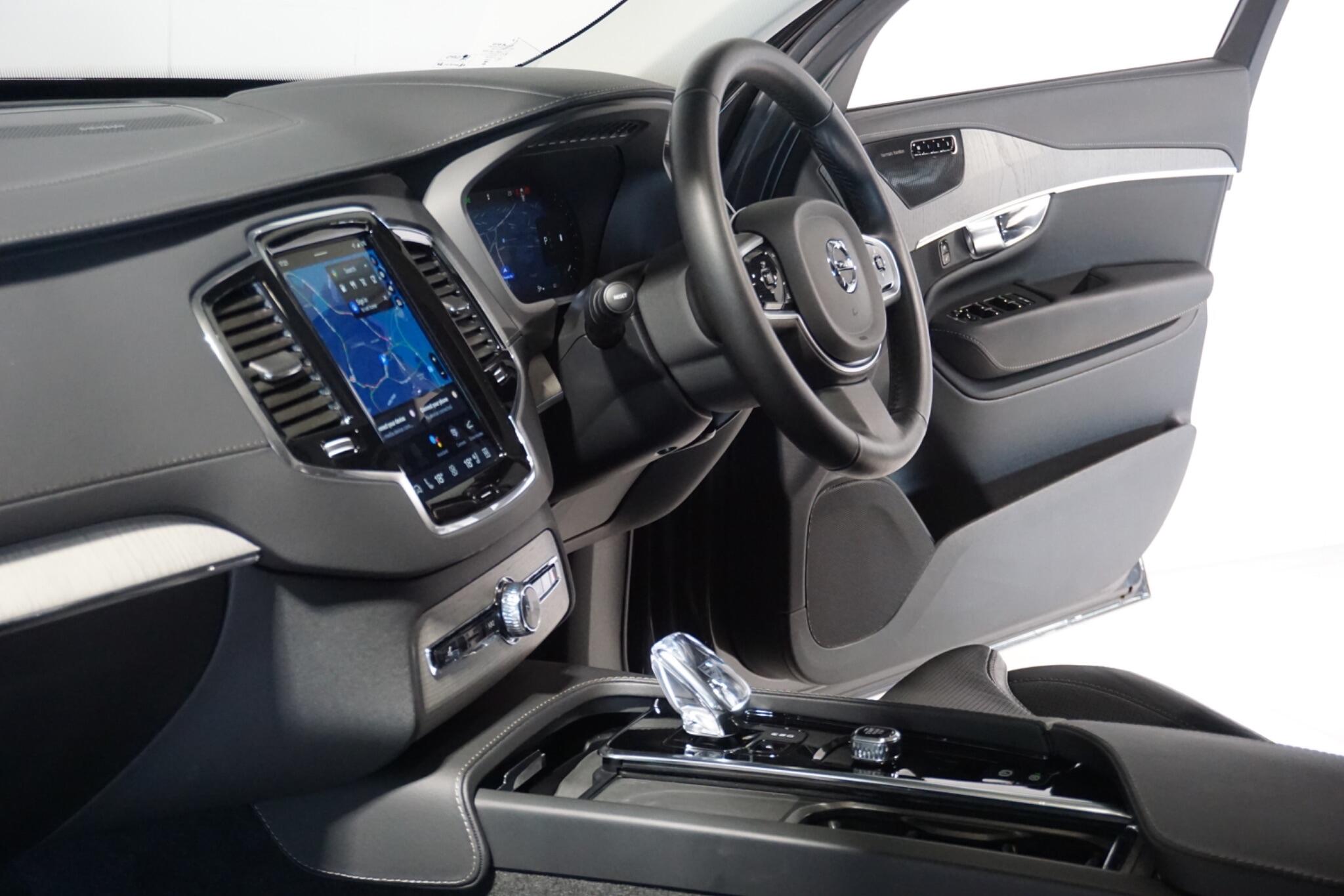 Volvo XC90 2.0 B5 MHEV Plus Edition SUV 5dr Petrol Hybrid Auto 4WD Euro 6 (s/s) (250 ps)